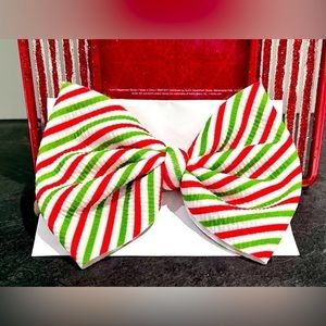 NEW Toddler Baby Nylon Candy Cane Classic Hair Bow With Nylon Strap